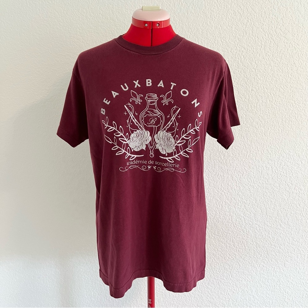 Tultex Harry Potter Beauxbatons Academy of Magic Short Sleeve Tee Shirt Medium